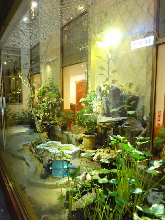 Hua Yue Hotel Taoyuan Exterior foto