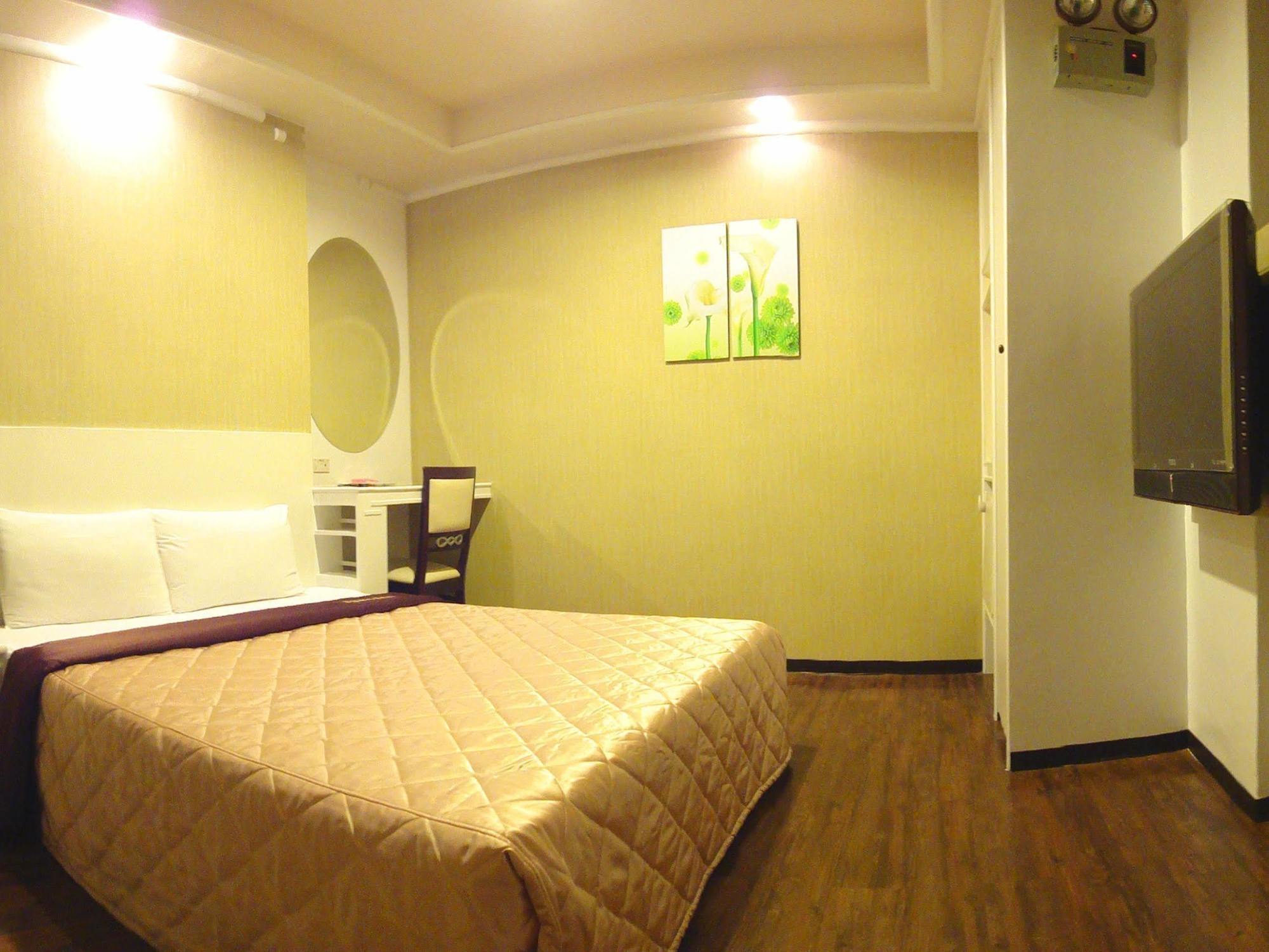 Hua Yue Hotel Taoyuan Exterior foto
